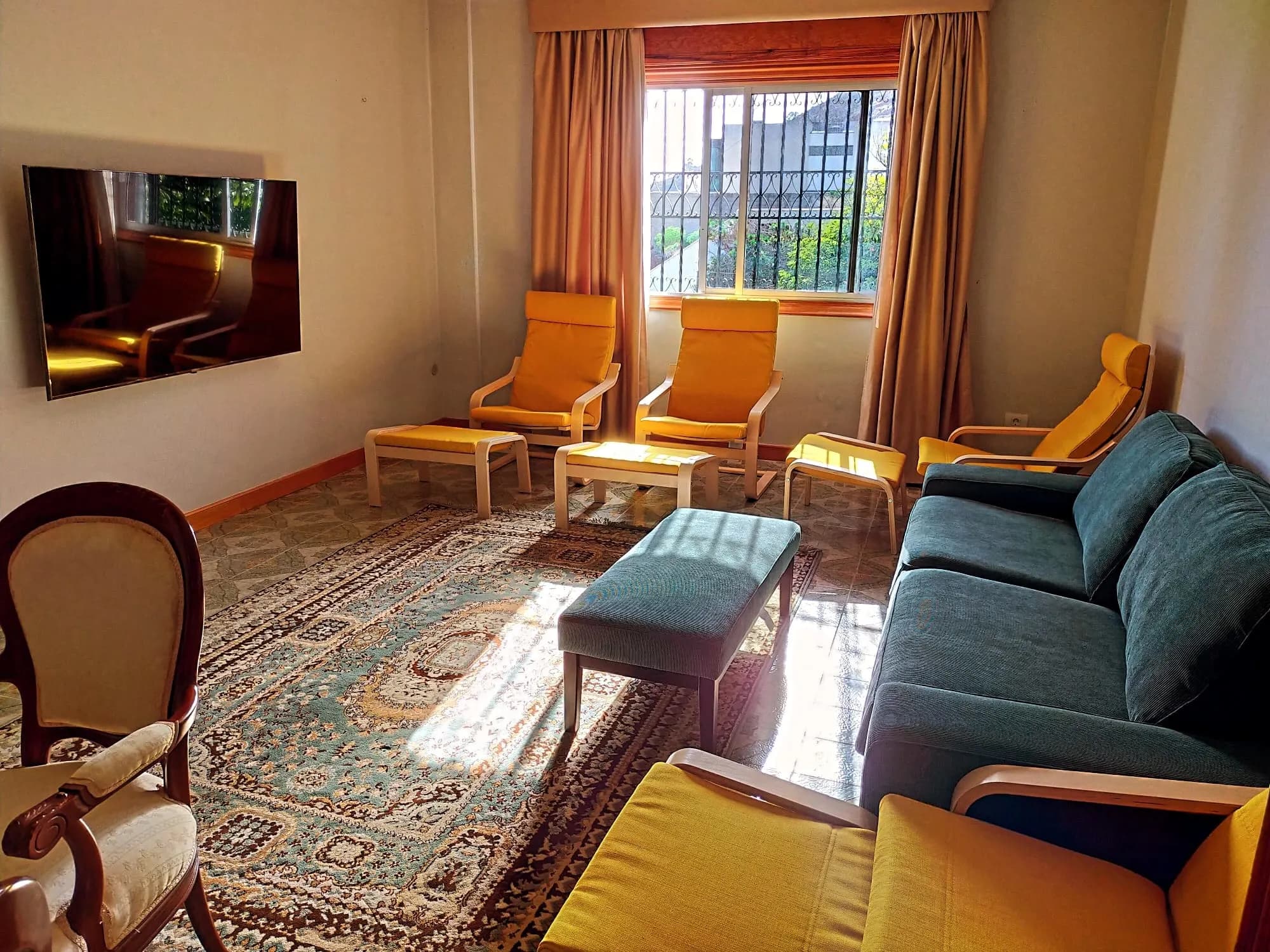 Comfortable living room area at Blue Paradise.